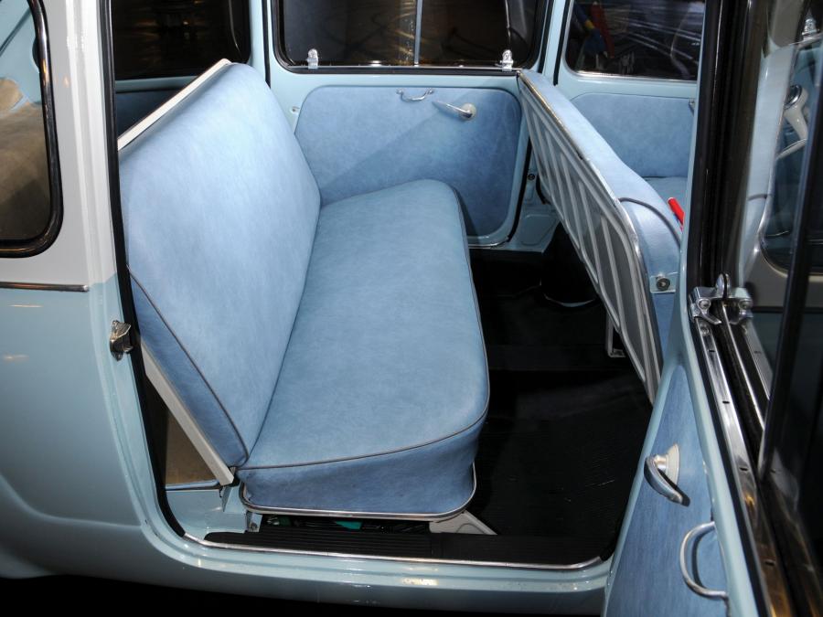  Fiat 600 Multipla 1956 года  (фото 13 из 14)